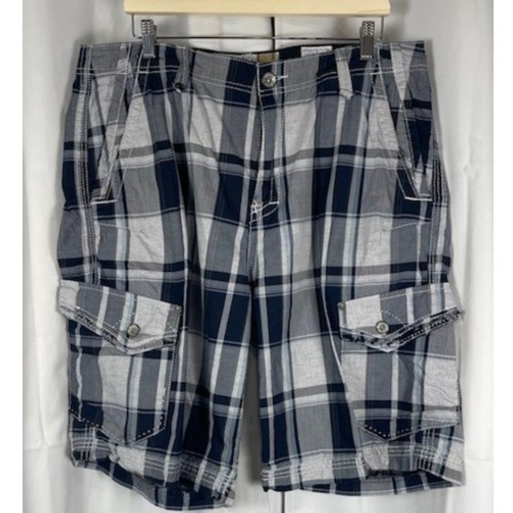 BKE Casuals Mens Blue Grey Plaid Cargo Shorts Size 36 Heavy Stitch Distressed